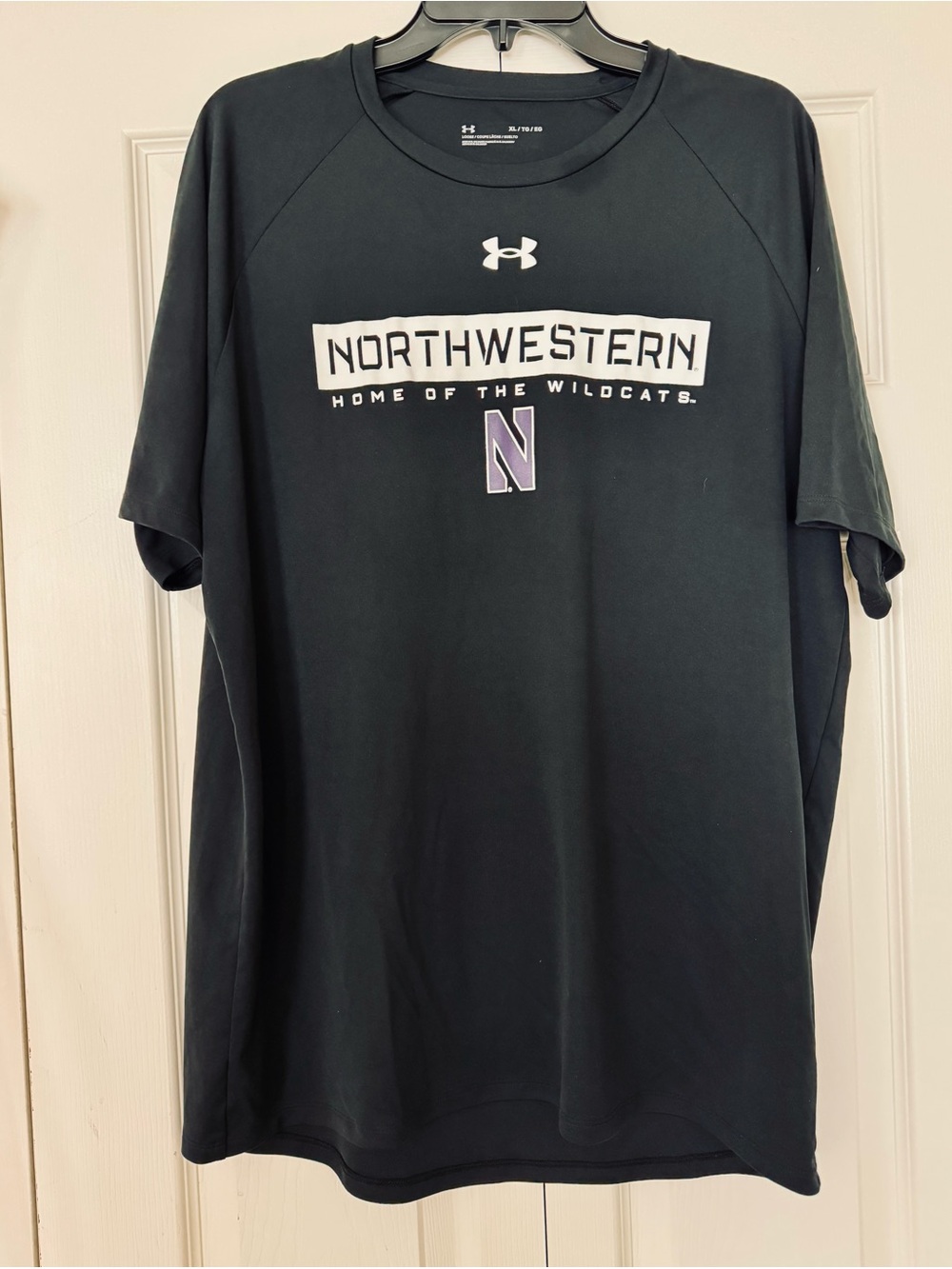 Northwestern University Under Armour Dri-Fit Men’s T size XL 💜🤍